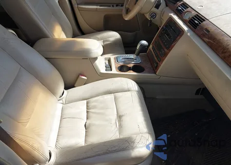 2005 Ford Five Hundred Limited z USA, uszkodzony, nr VIN 1FAFP25125G142969